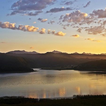 Lodge On The Lake And Wellness Spa Уилдернесс Экстерьер фото