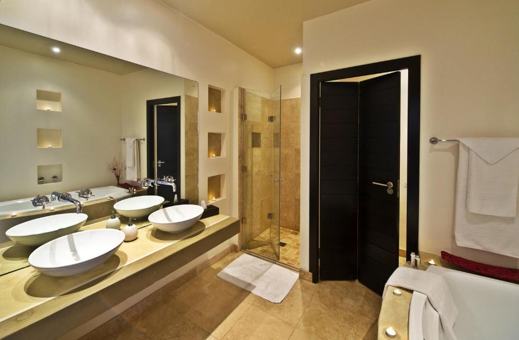 Lodge On The Lake And Wellness Spa Уилдернесс Экстерьер фото